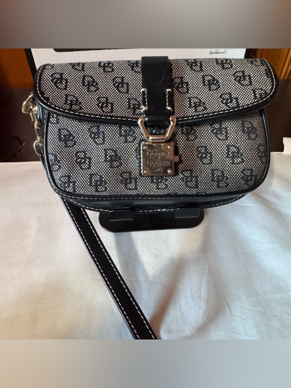 Dooney and Bourke Buckle Snap Flap Wristlet Vintage EXCELLENT Used Condition